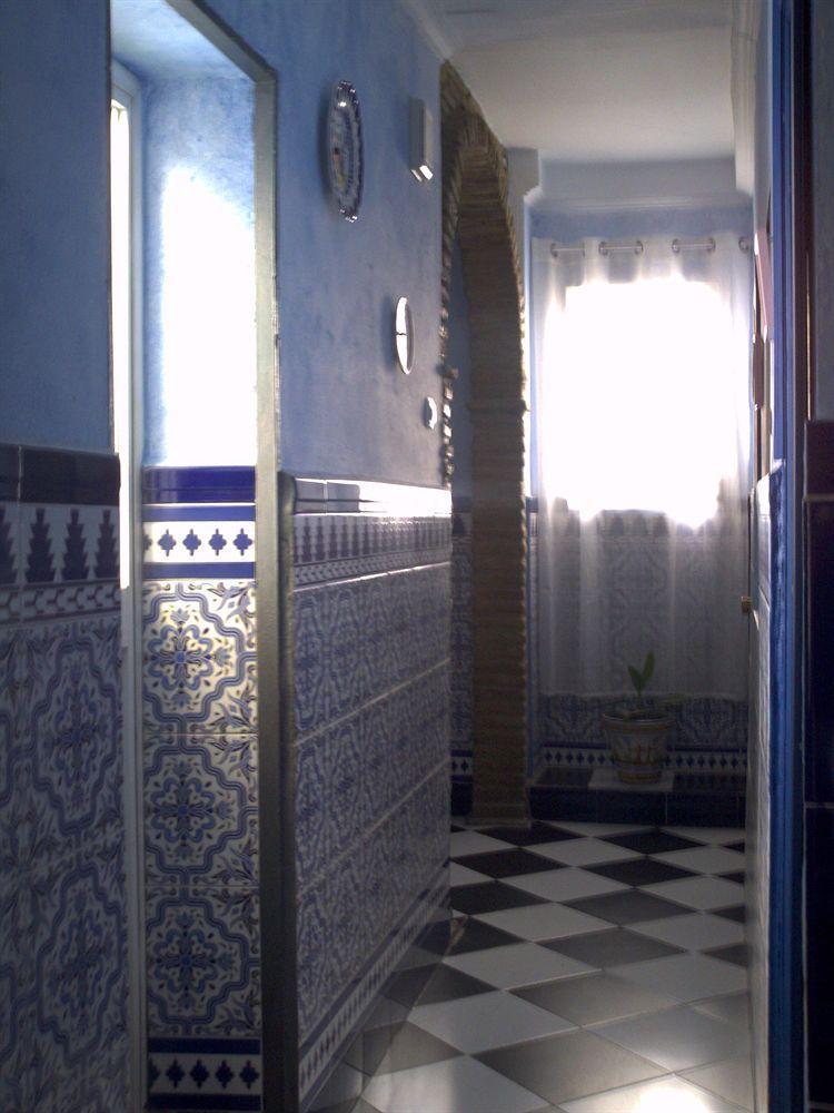 Hostal Lis Sevilla Bagian luar foto