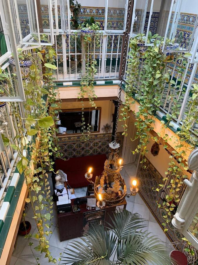 Hostal Lis Sevilla Bagian luar foto
