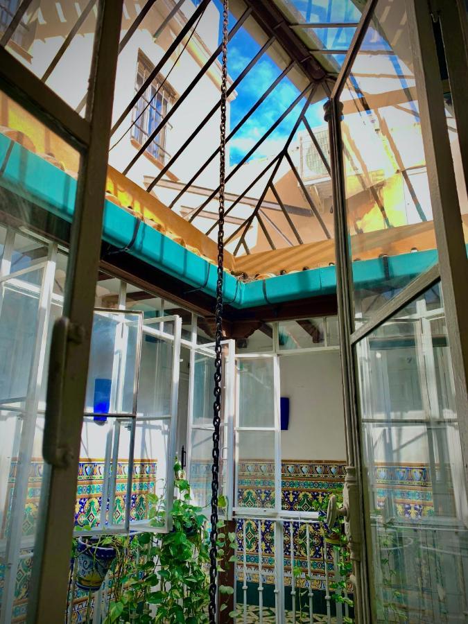 Hostal Lis Sevilla Bagian luar foto
