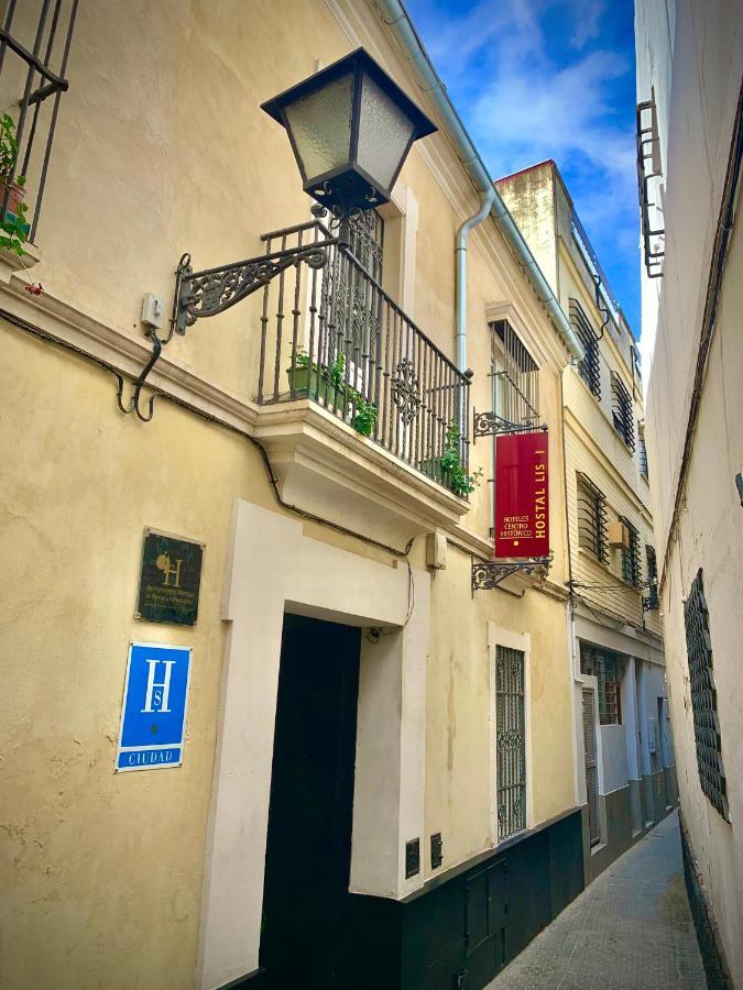 Hostal Lis Sevilla Bagian luar foto